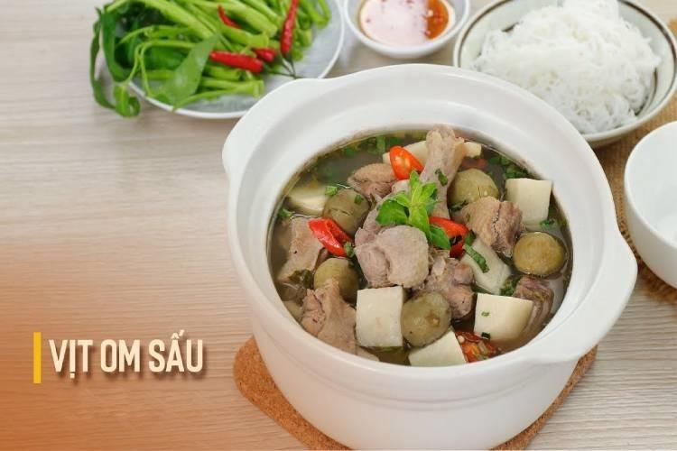 Tô vịt om sấu miền bắc nóng hổi, màu sắc hấp dẫn sau khi áp dụng cách nấu cách làm vịt om sấu miền bắc