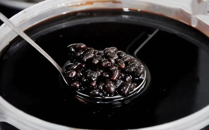 3. Đậu đen và đậu xanh cái nào tốt hơn?