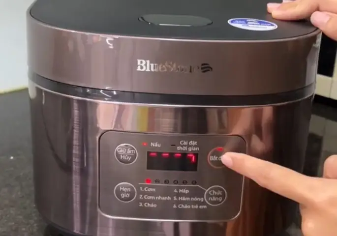 Bước 2: Nấu cơm Bước 2: Nấu cơm