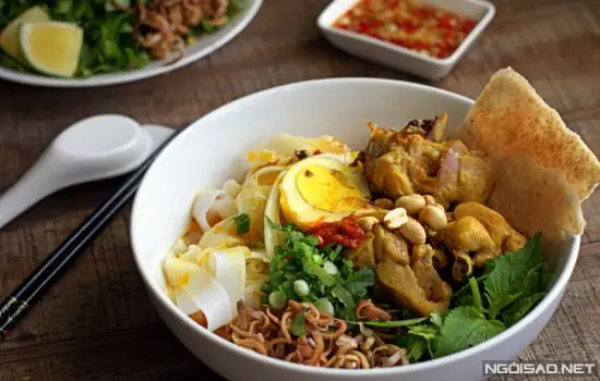 Cách Làm Mì Quảng Trộn Gà Đậm Vị Xứ Quảng Cách Làm Mì Quảng Trộn Gà Đậm Vị Xứ Quảng