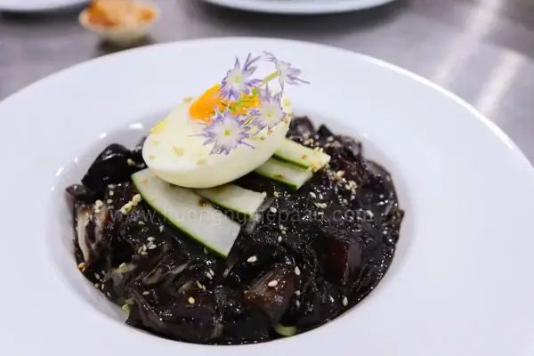 Cách Nấu Mì Tương Đen Không Bị Đắng Cách Nấu Mì Tương Đen Không Bị Đắng