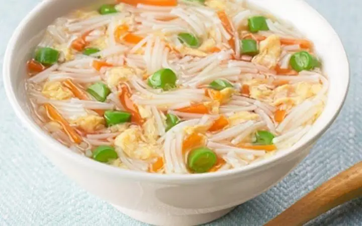 Mì somen nấu với thịt gà Mì somen nấu với thịt gà