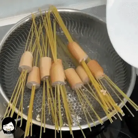 Mì Ý tưởng là quen thuộc quá rồi nhưng làm thế này thì phần lớn chúng ta chưa thử bao giờ - Ảnh 5. Mì Ý tưởng là quen thuộc quá rồi nhưng làm thế này thì phần lớn chúng ta chưa thử bao giờ - Ảnh 5.