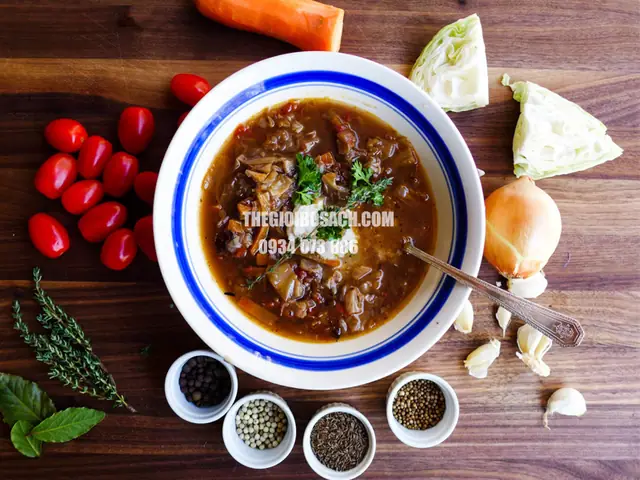 2. Món thịt bò hầm thuốc bắc 2. Món thịt bò hầm thuốc bắc