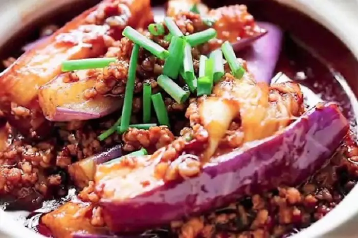 Cà Tím Tay Cầm Thịt Bằm Mặn Mà, Đậm Đà Ăn Rất Ngon Cà Tím Tay Cầm Thịt Bằm Mặn Mà, Đậm Đà Ăn Rất Ngon