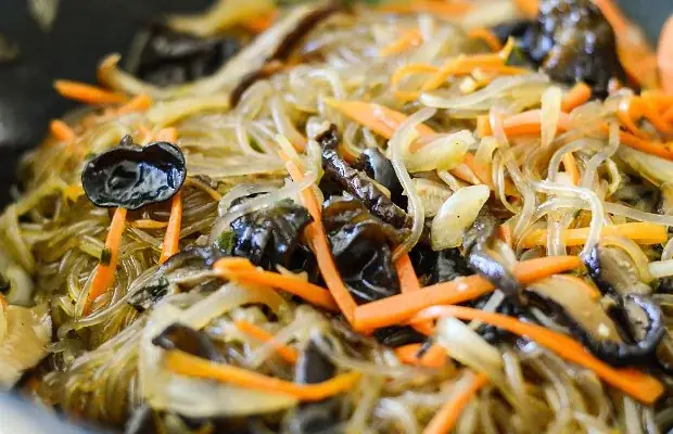 Miến trộn ngũ sắc Miến trộn ngũ sắc