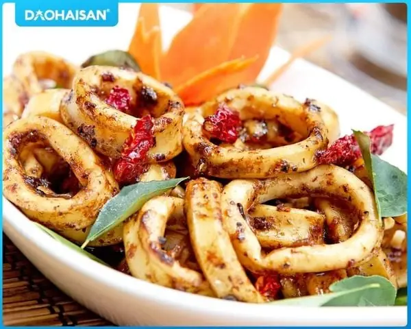 Mách bạn cách làm món mực xào sả ớt cay giòn đổi vị cho cả nhà Mách bạn cách làm món mực xào sả ớt cay giòn đổi vị cho cả nhà