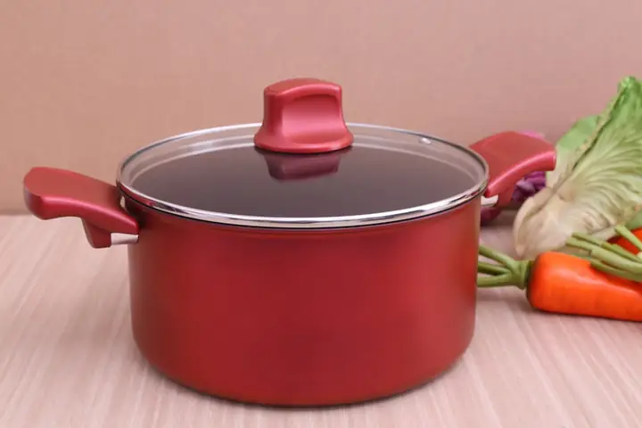 Dùng nồi nhôm đáy từ Dùng nồi nhôm đáy từ