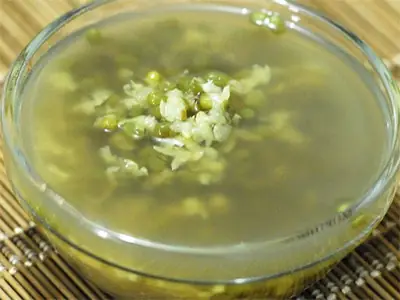 Nước đậu xanh.