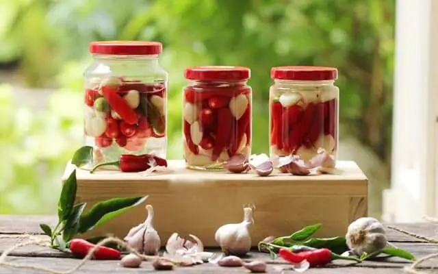 Nước giấm ngâm đồ chua tỏi ớt Nước giấm ngâm đồ chua tỏi ớt