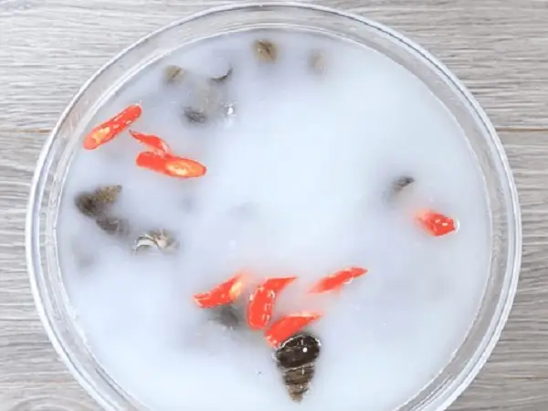 Các bước làm ốc xào me dừa