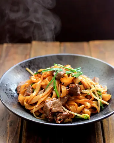 Nếu biết được những cách nấu phở siêu đơn giản mà không mất quá nhiều thời gian này, chắc chắn gia đình bạn sẽ chẳng bao giờ phải ra ngoài hàng nữa. Nếu biết được những cách nấu phở siêu đơn giản mà không mất quá nhiều thời gian này, chắc chắn gia đình bạn sẽ chẳng bao giờ phải ra ngoài hàng nữa.