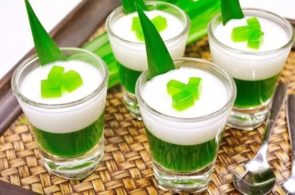 Thạch lá dứa sữa dừa là gì? Thạch lá dứa sữa dừa là gì?