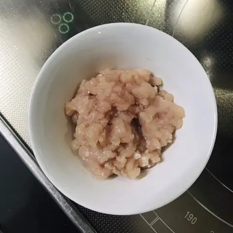 Ướp và xào thịt Ướp và xào thịt