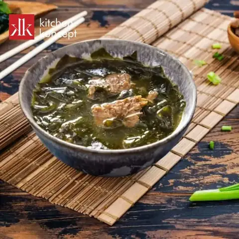 10. Cách nấu canh rong biển cá ngừ