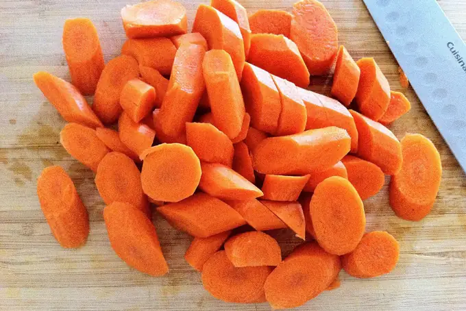 Bước 2: Sơ chế nguyên liệu.