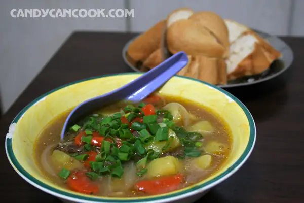 Bo sot vang - banh my sot vang