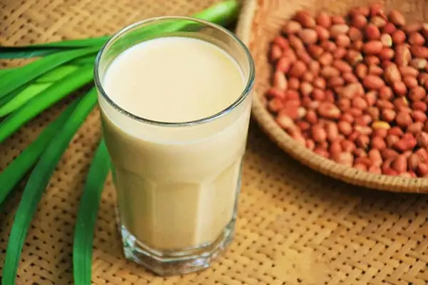 Sữa đậu phộng ngọt thanh
