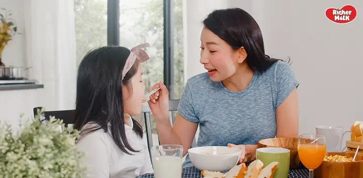 Lựa chọn thời điểm uống sữa phù hợp