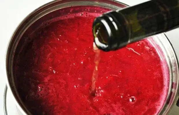 Bước 3: Nấu súp củ cải đỏ