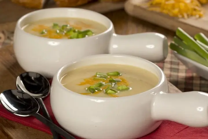 Súp thịt heo khoai tây