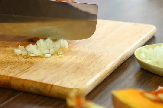 cách nấu súp tôm bí đỏ cho bé ăn dặm