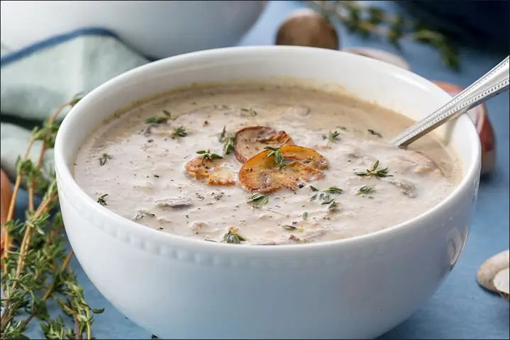 5Súp nấm hương trứng gà cho bé ăn dặm