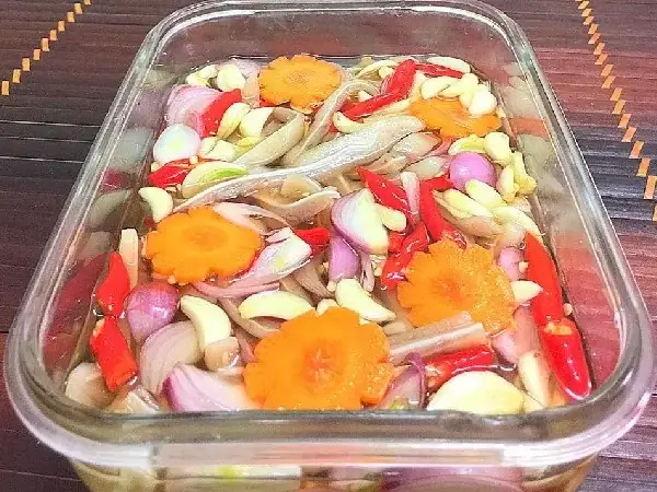 Ngâm tai heo Ngâm tai heo