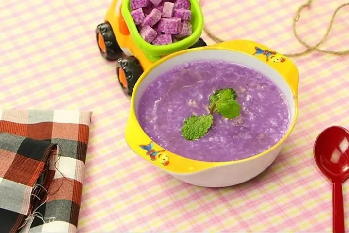 Cháo thịt bằm khoai lang tím Cháo thịt bằm khoai lang tím