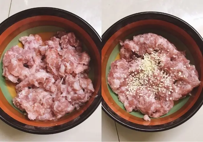 Sơ chế thịt băm và ướp thịt Sơ chế thịt băm và ướp thịt