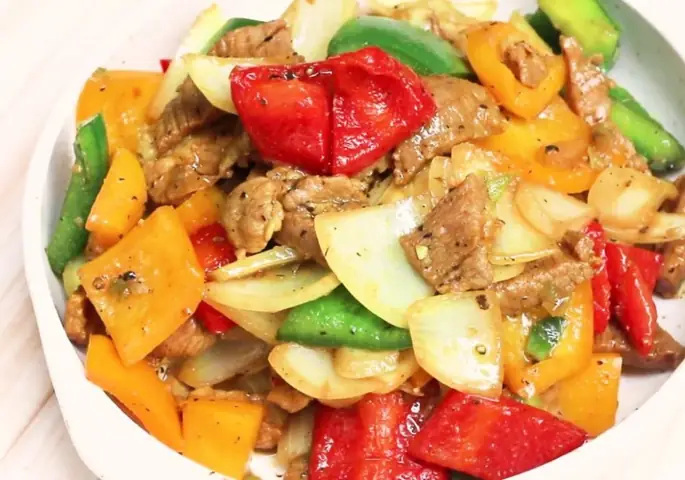 Thịt thăn xào rau củ Thịt thăn xào rau củ