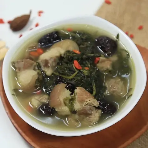 Cách Nấu Tiết Lợn Hầm Ngải Cứu Thơm Ngon Bổ Dưỡng