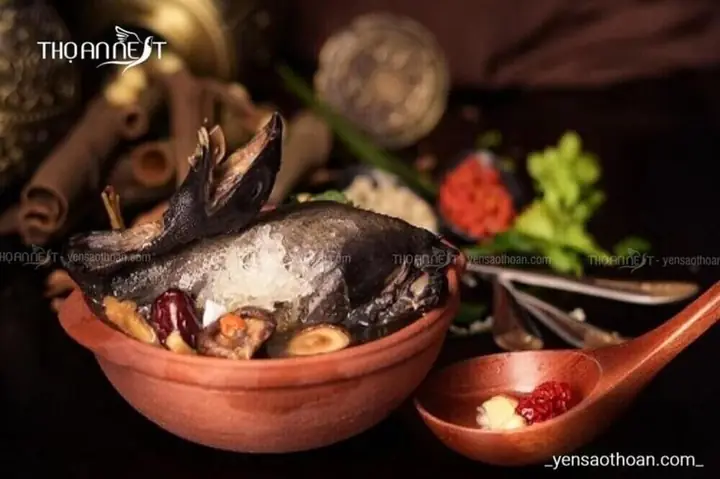 2.3. Cách nấu yến sào với gà ác thuốc bắc