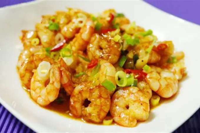 Thành phẩm món tôm nõn sốt bơ tỏi Thành phẩm món tôm nõn sốt bơ tỏi