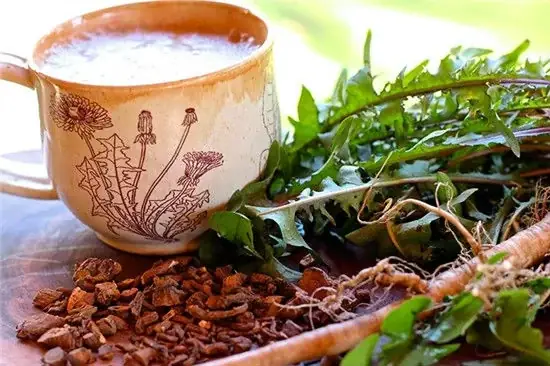 Giai đoạn 2: Pha trà bồ công anh Giai đoạn 2: Pha trà bồ công anh