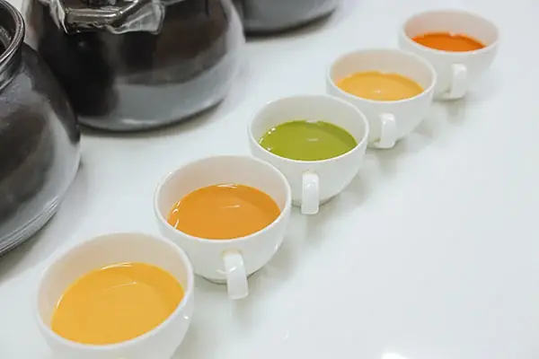 cách nấu trà sữa lá dứa