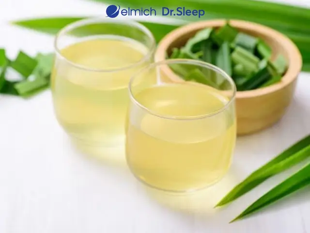 Pha trà sâm dứa với lá dứa tươi Pha trà sâm dứa với lá dứa tươi