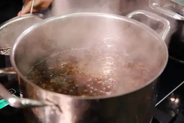 Bước 2: Cách làm trân châu trà sữa Bước 2: Cách làm trân châu trà sữa