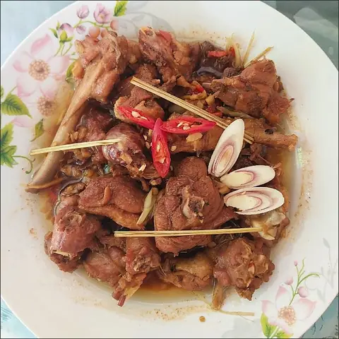 Cách Nấu Vịt Hon Sả Thơm Ngon Đậm Đà Chuẩn Vị Miền Tây