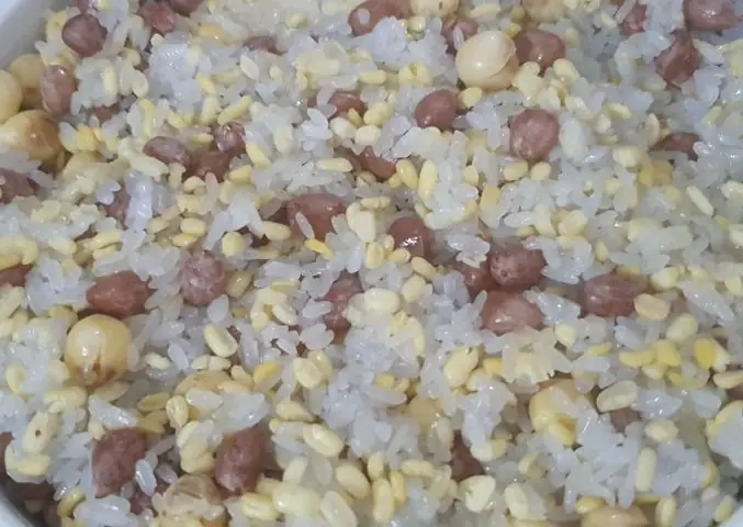 Cách nấu xôi bằng xửng hấp Tupperware thơm ngon, dẻo mềm