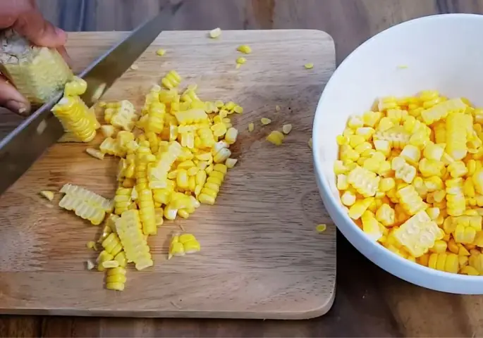 Bước 2: Chuẩn bị bắp