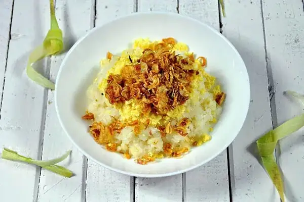 Cách nấu xôi sắn mỡ hành