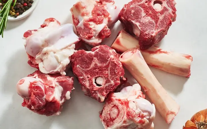 5. Lựa chọn xương bò ngon 5. Lựa chọn xương bò ngon