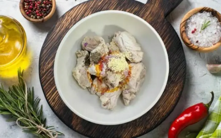 3.2. Cách nấu canh xương bò hầm với khoai tây 3.2. Cách nấu canh xương bò hầm với khoai tây