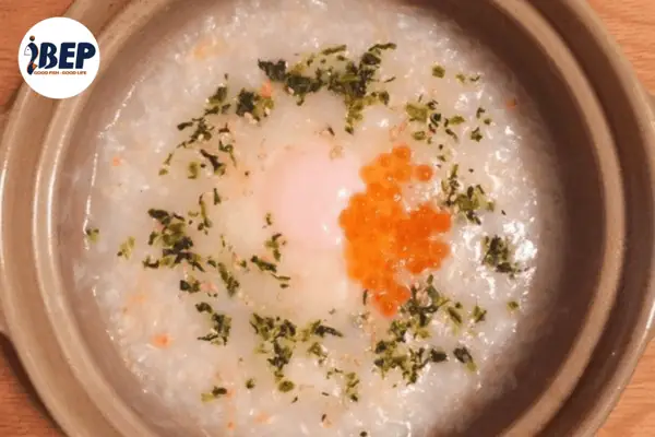 7.3. Trứng cá hồi ăn với cháo 7.3. Trứng cá hồi ăn với cháo