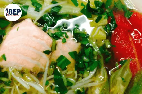 6.1. Xương cá hồi nấu canh chua 6.1. Xương cá hồi nấu canh chua