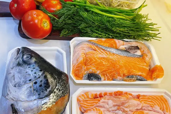 1.1. Canh chua đầu cá hồi 1.1. Canh chua đầu cá hồi