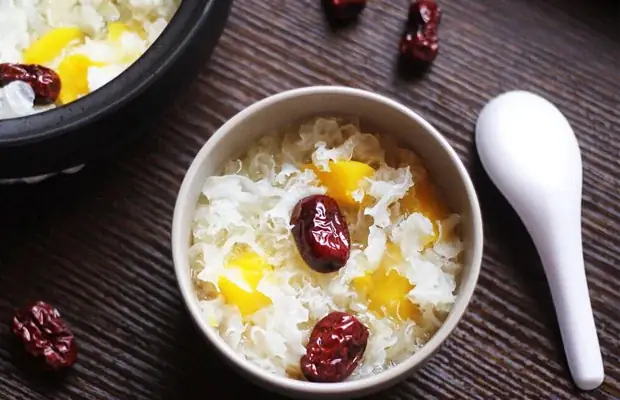 Canh Đu Đủ Tiềm Táo Đỏ Canh Đu Đủ Tiềm Táo Đỏ