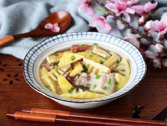 Món Canh Măng Này Đủ Rau Đủ Thịt Mà Nấu Siêu Đơn Giản, Chị Em Nhất Định Nên Thử Nha.