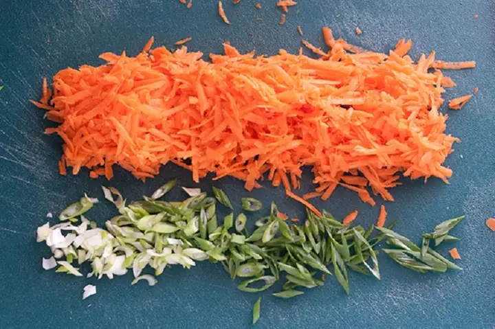 Học nấu ăn bún xào Singapore chay Học nấu ăn bún xào Singapore chay